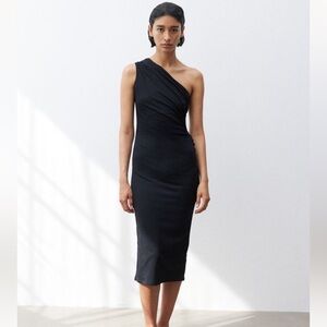 COPY - Black One shoulder Midi dress